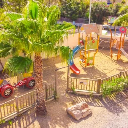 Camping Mobil - Clim - 4 Pers. - Api-1-52-2197 Frontignan